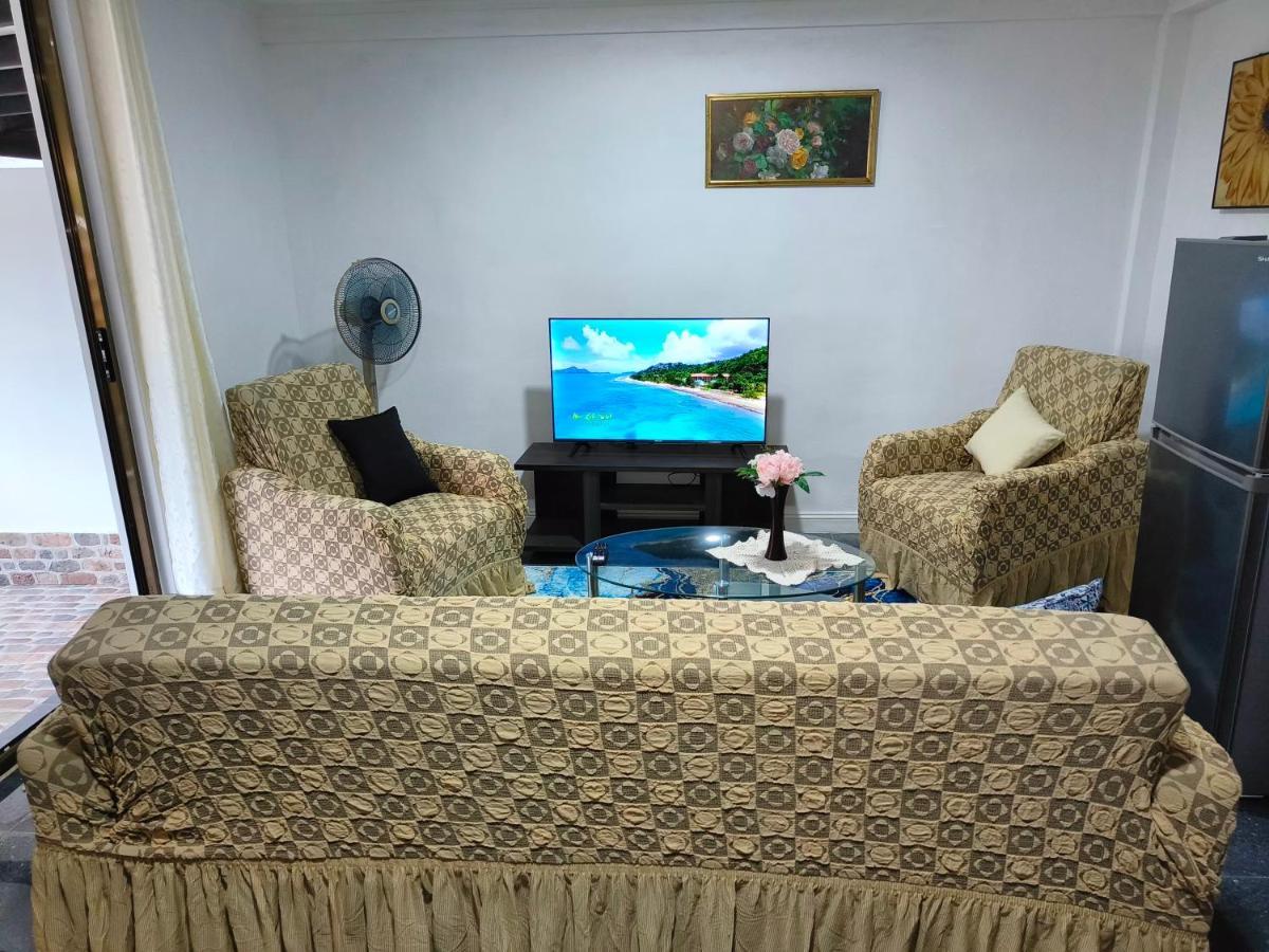 Alpha & Omega Apartment Seychelles Beau Vallon  Bagian luar foto